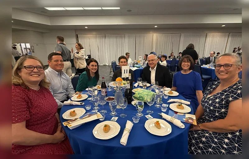 2026 congregational seder table shot